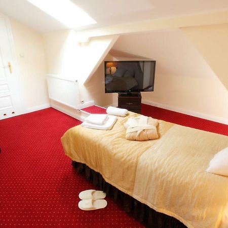 Hotel Dwor Sójki エクステリア 写真
