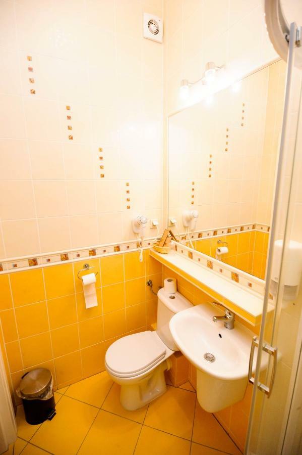 Hotel Dwor Sójki エクステリア 写真