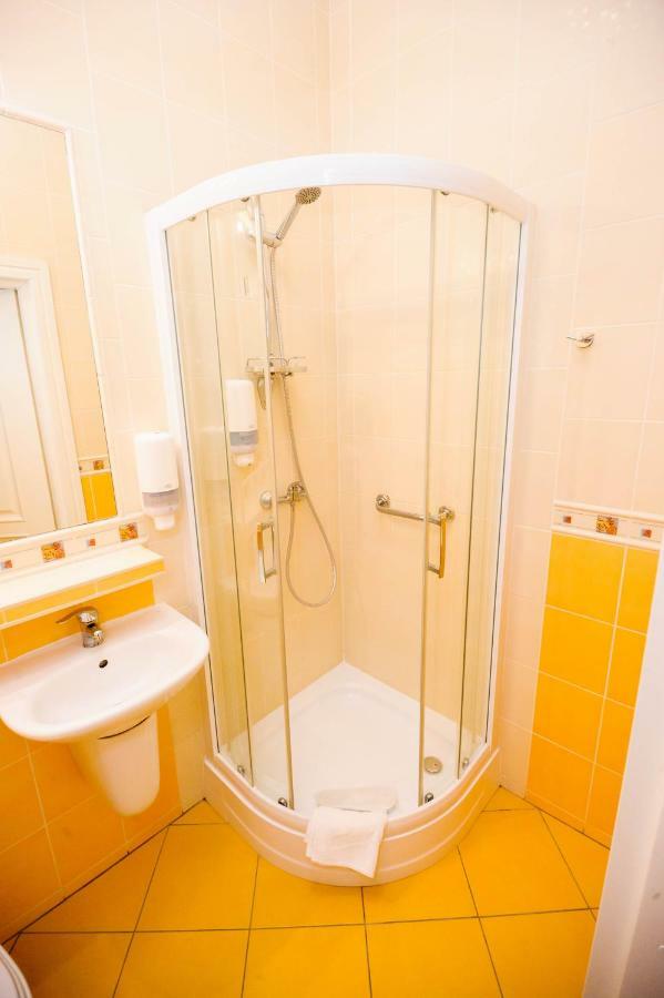 Hotel Dwor Sójki エクステリア 写真
