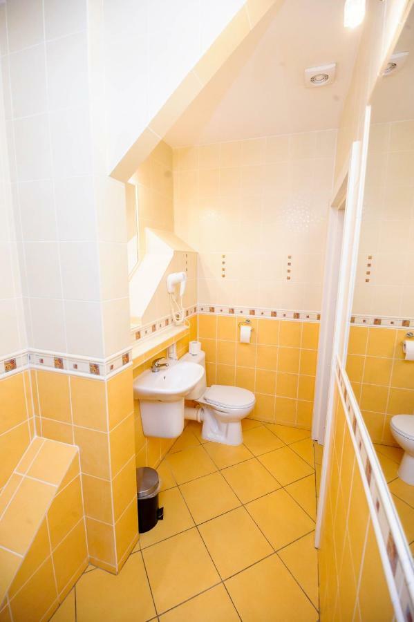 Hotel Dwor Sójki エクステリア 写真
