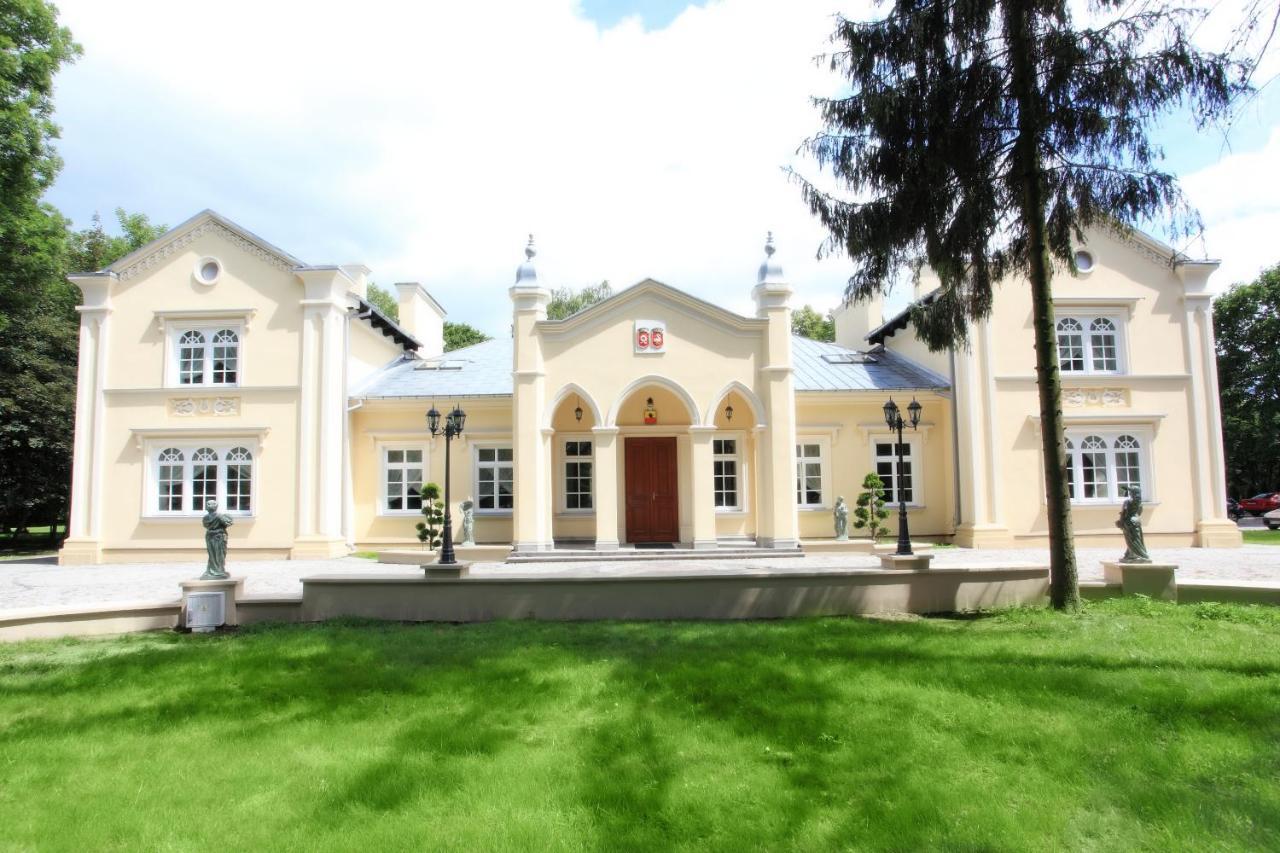 Hotel Dwor Sójki エクステリア 写真